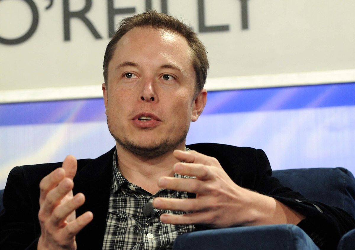 Elon Musk speaking at the Web 2.0 Conference in 2008