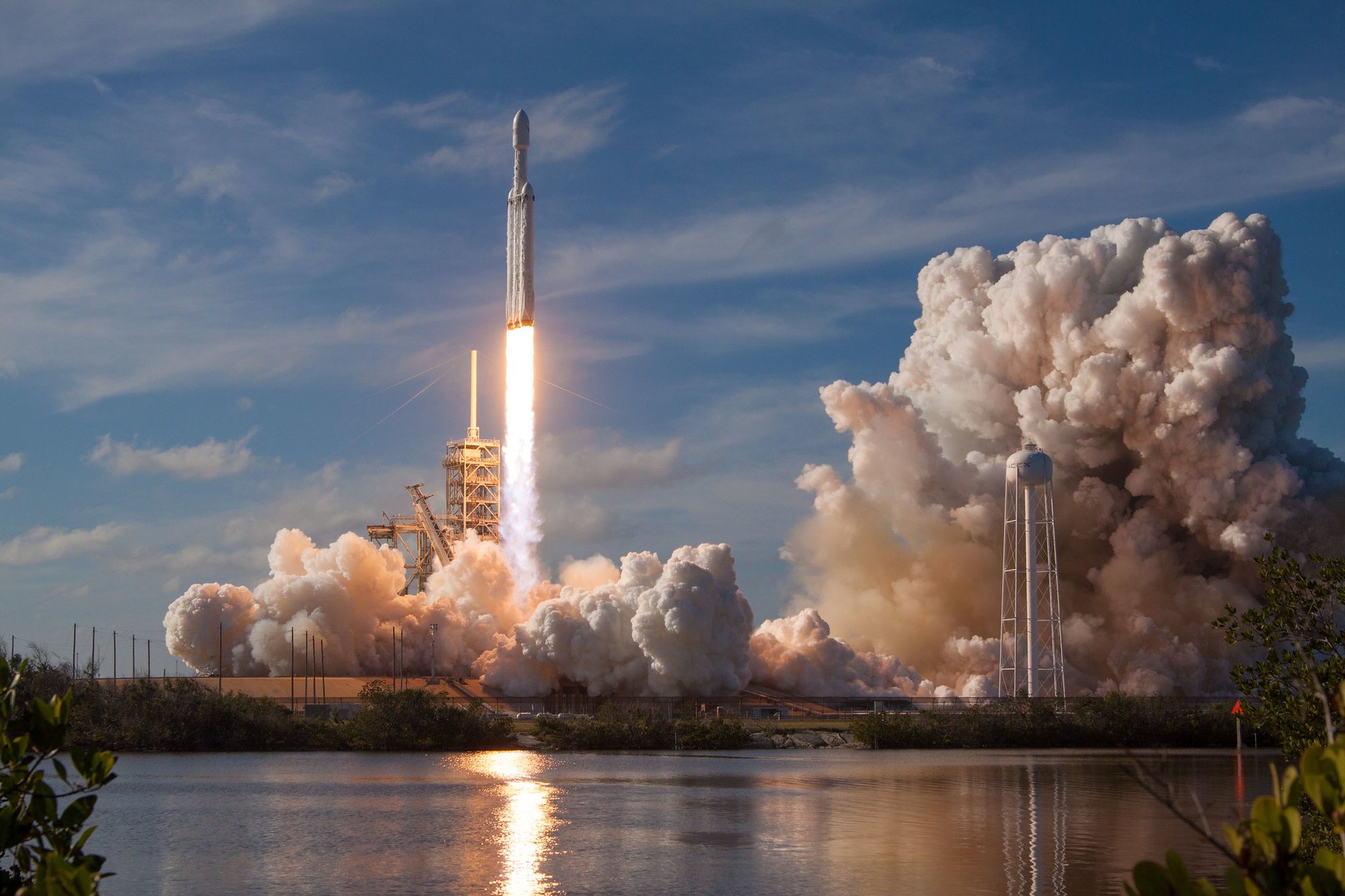 SpaceX Falcon Heavy lifting off from Kennedy Space Center Launch Complex 39A