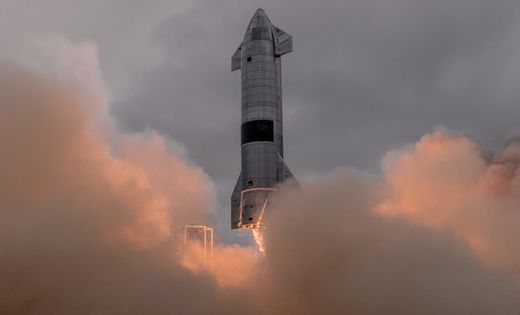 SpaceX Starship SN15 in flight, 2021